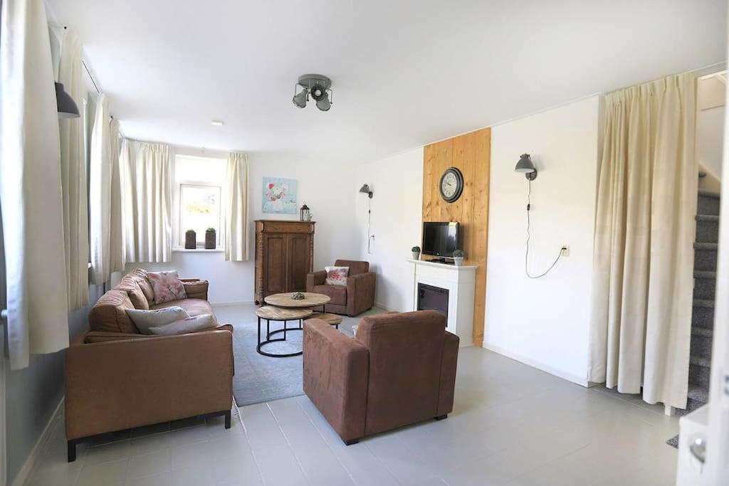Grijpskerkseweg 3 Voorhuis *